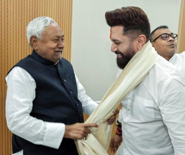 15nitish-kumar-chirag-paswan2